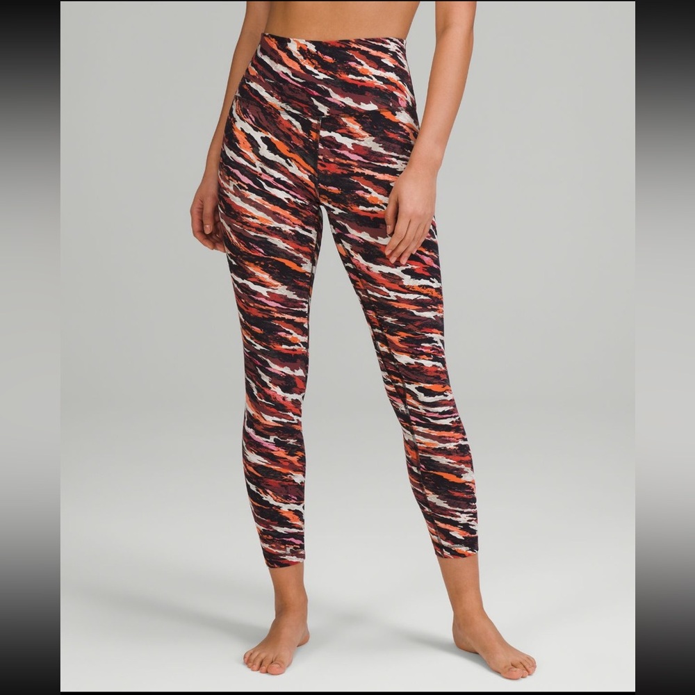Lunar New Year lululemon
Align™ High-Rise Pant 25"  nwt